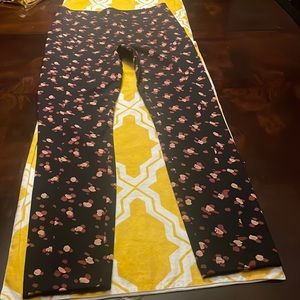 Cabi leggings size small